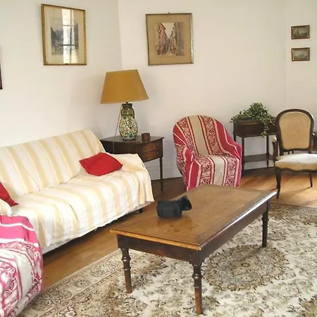B5931 T4 Spacieux Centre Appartement