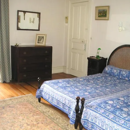 B5931 T4 Spacieux Centre Appartement *
